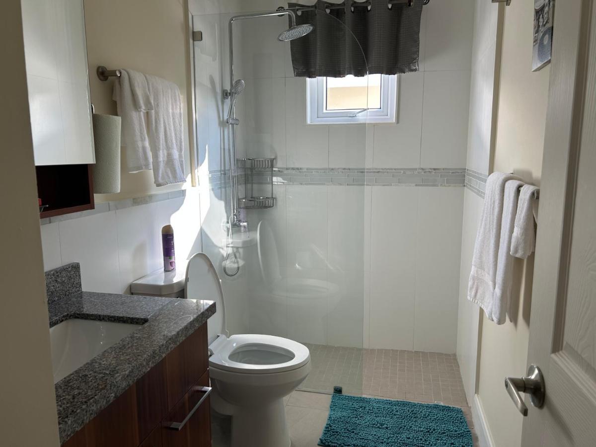 Seamist Villa @Oceanpointe Lucea Comfy 2Br W/Pool Gym & Parking Buitenkant foto