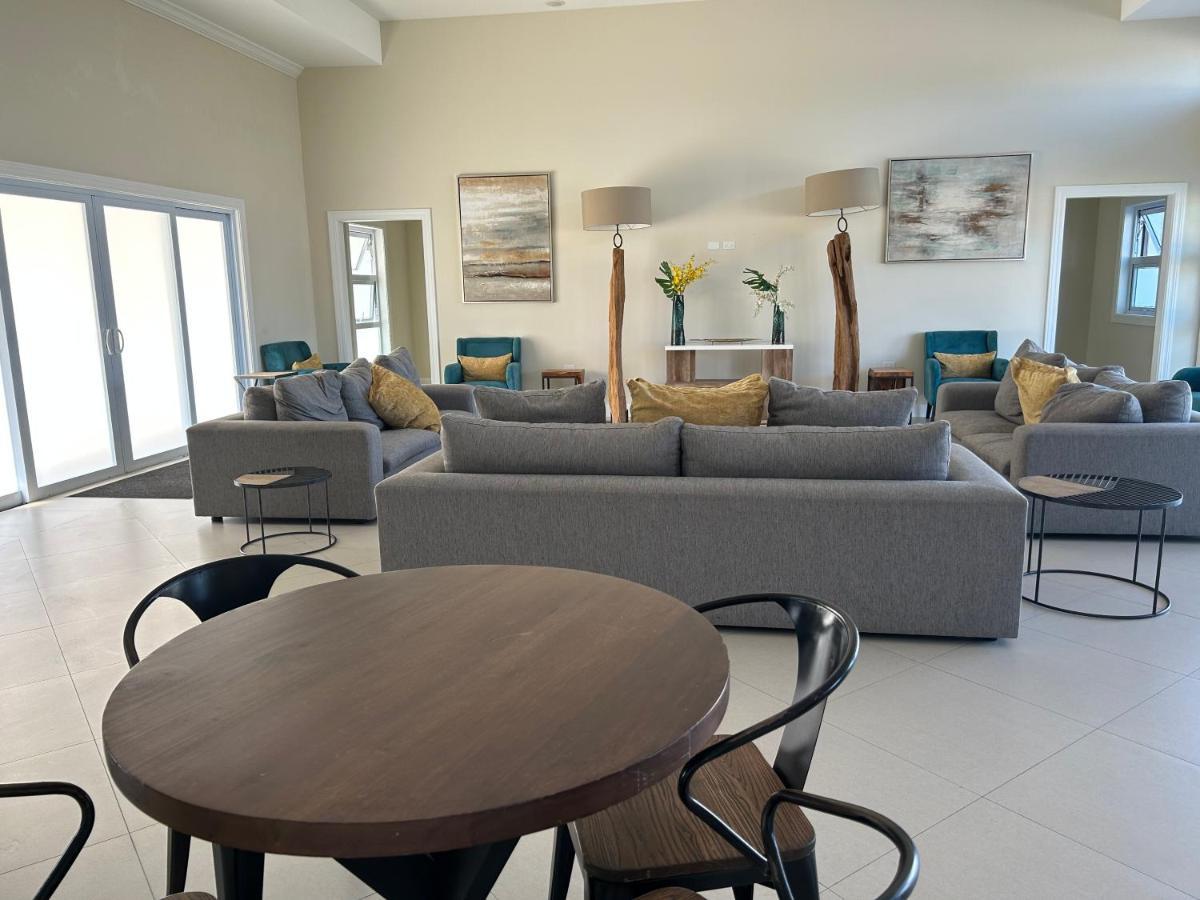 Seamist Villa @Oceanpointe Lucea Comfy 2Br W/Pool Gym & Parking Buitenkant foto